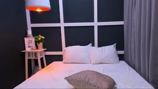 SelinaKyle  Pretty girl