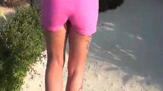 Sharon-Privat Geilen Fremden Typen am Strand durch abgemolken