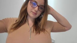 milkykandy beautiful bitch performs a striptease