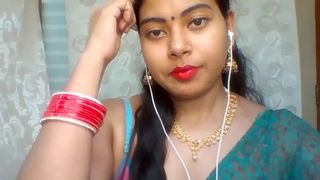 lovely_my_name crazy lady twirls juicy booty