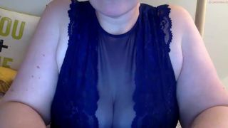 illbeyourbub naughty babe masturbates with her sex toy cap