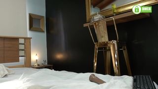 gina_akemi pulls hand clit