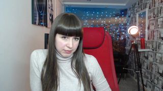 folore_ busty chick rubs her body with oil