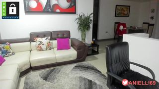 anielli69 mature lady fingering both holes hard