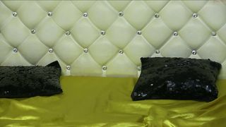 emese_ incendiary babe masturbates with a vibrator