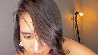 sugar_troubl3 busty bitch caresses shaved cunt