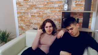 slim_and_sally woman fucks dildo