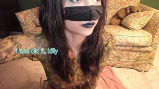 chaturbatable charming babe masturbates with sex toy