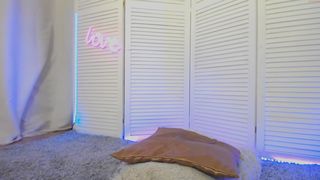 xxx_cute_xxx doves wash in the shower and fuck