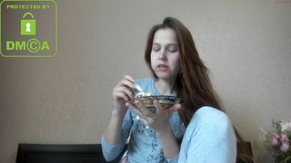 wild_kitti sexy women suck guy dick