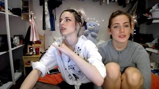 glitterglock skinny babe jerking her shaved cunt