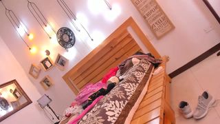 lunaycamila loud female squeals from a great handjob