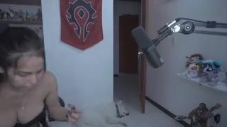 laura cornett big boobed babe fucks her cap