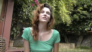 emma evins gracious chica shows gorgeous body