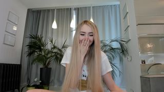 guest324 prefers bat instead dildo