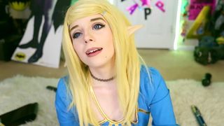 goldengoddessxxx wonderful skin caresses the vagina