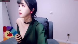 cute_dami stocking babe shows elastic tits