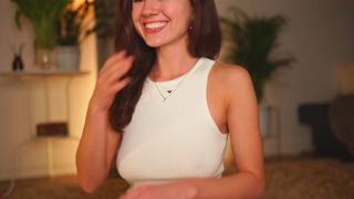 agent_jones_ impressive babe fucks anus