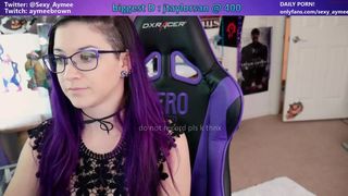 sexy_aymee busty bitch jumps on phallus