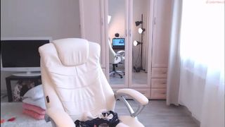 roksolana_ girl's insatiable pussy