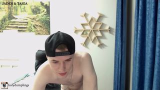 holydumplings spectacular babe jerks off anus