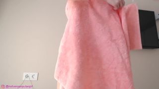 lilyhotbrunette loud bitch hammering pussy with phallus