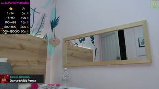 lily_baudinx great bitch wore a mask and fucks with a toy