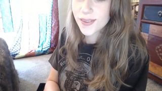 anya96 busty brunette chats in free chat