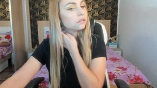 sexy_lily20 vicious girl relish fingers with herself