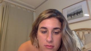 pink_velvet_dreams jerking whore on the background of new york