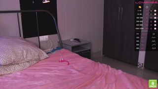 ninel_strawberry petite babe gently masturbates cunt