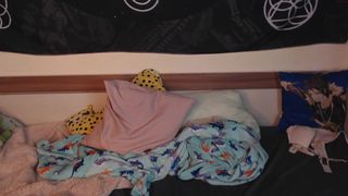 helll_kitty submissive chick makes suction