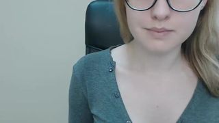 hartfoxx sexy chick fingering pussy