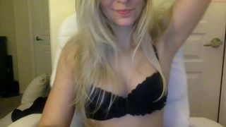 goldcoastblonde crazy lady jerks off and cums