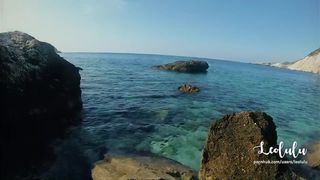 leolou crazy doll doll masturbates pussy