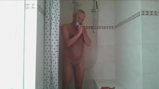 win2win brunette in stockings shows shaved holes