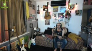 win2win babe in stockings fucks ass