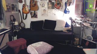 win2win elegant confused caresses juicy pussy