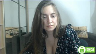 meow_baby99  private from the burning brunette with a cool body