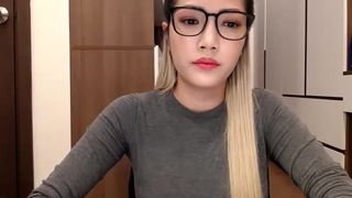 yeu_asian spicy slut excites puffy forms